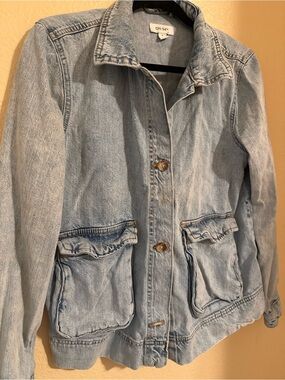 ON·34th Women's Light Blue Denim Jacket with Front Pockets